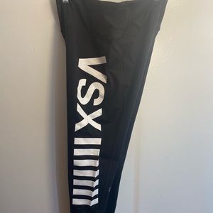 VS Sport leggings